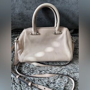 Kate Spade NEW YORK Elegant Cream Leather Gold Hardware crossbody bag